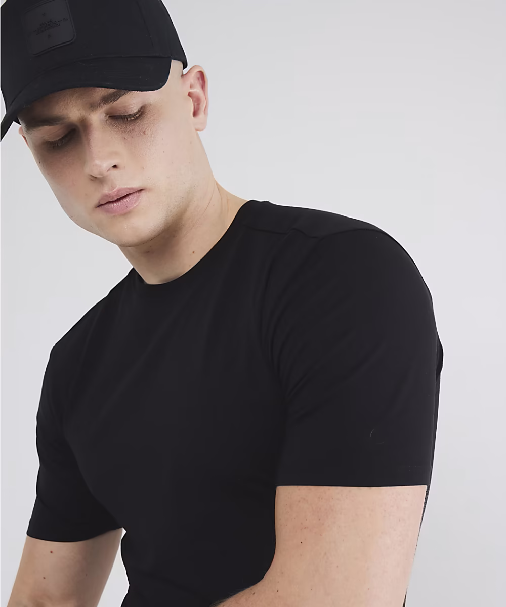 Black Muscle Fit Short Sleeve T-Shirt - Image 2
